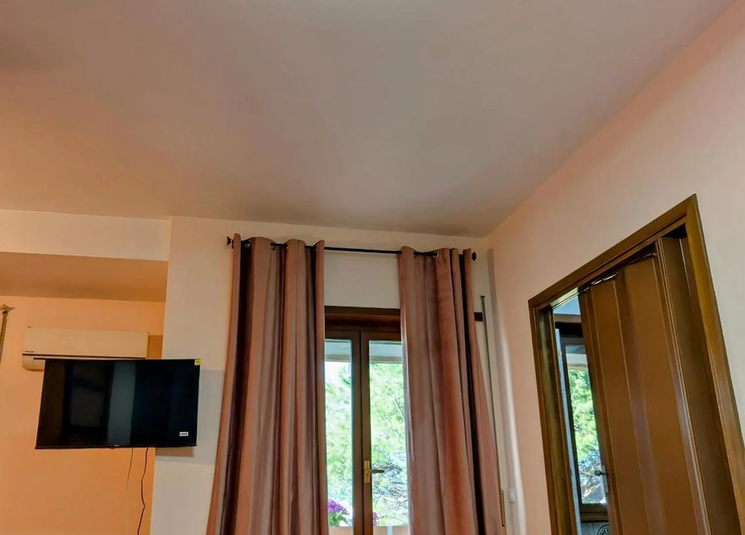 Yana Apartament Rome Apartment